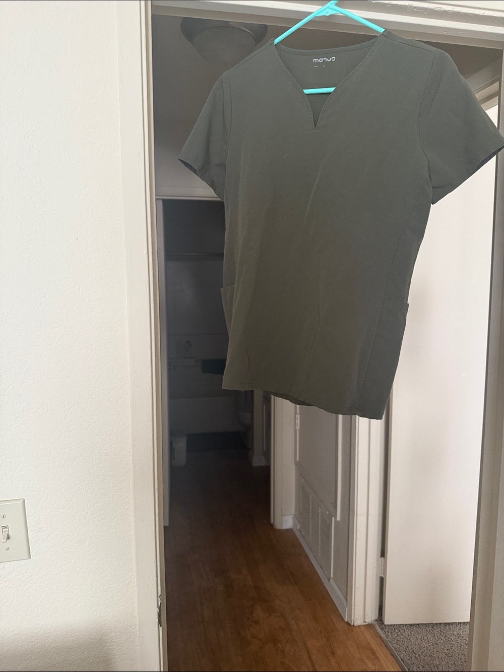 Women’s Olive Green Short Sleeve Scrub Top & bottom